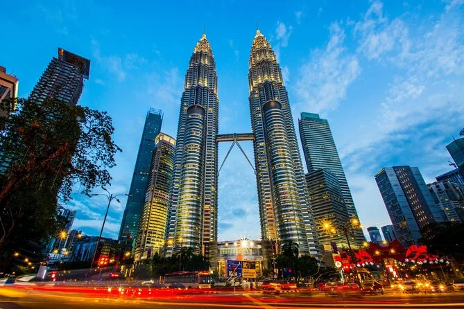 The Petronas Twin Towers above the KLCC park, Kuala Lumpur