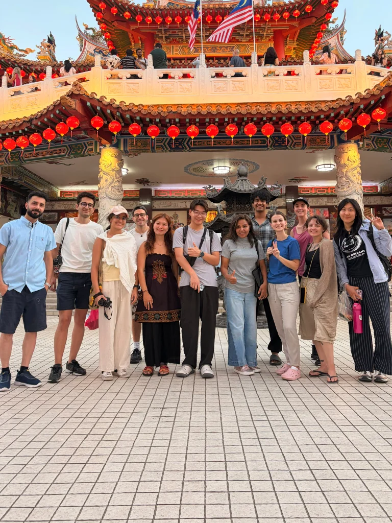 A Travelogue Guesthouse group under the lanterns at Thean Hou Temple