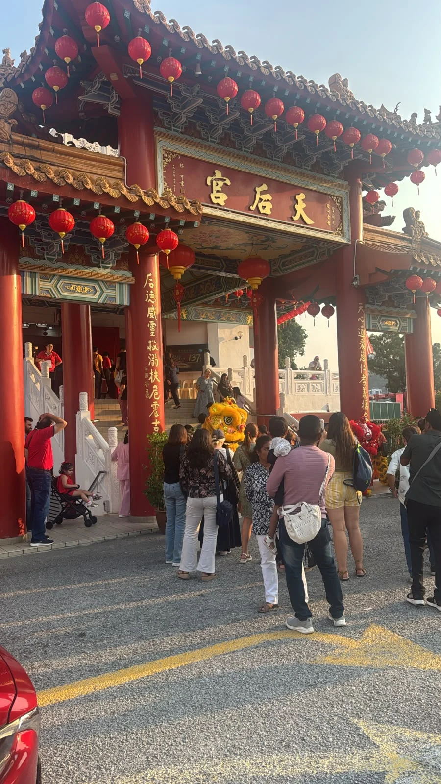 The gateway arch at the entrance to Thean Hou Temple at dusk, Kuala Lumpur